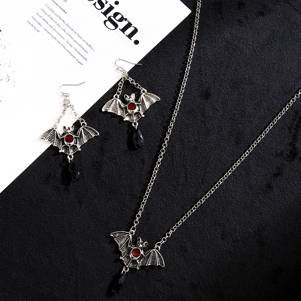 Halloween Bat jewelry set, Gothic retro exaggerated black bat necklace and earrings set, holiday gift details Picture