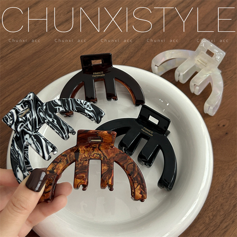 ins Simple semi-circular acetate hair clip for women 2024 new high-end style, elegant shark clip at the back of the head Specification drawing