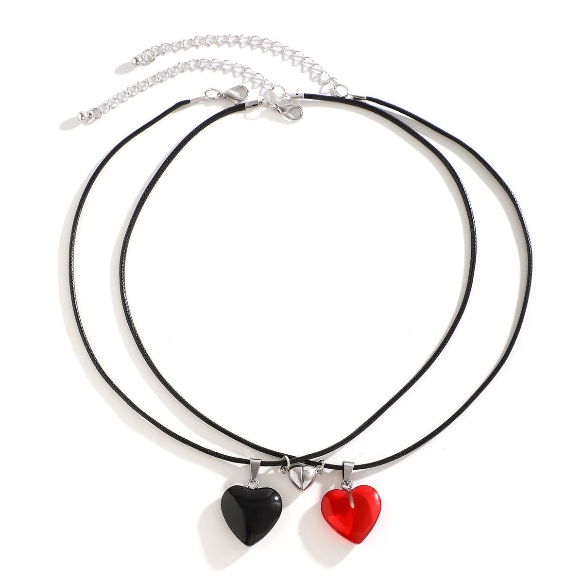 European and American cross-border jewelry, retro magnetic attraction, fashionable heart-shaped necklace, women's niche design, couple heart-shaped wax thread necklace Item Picture