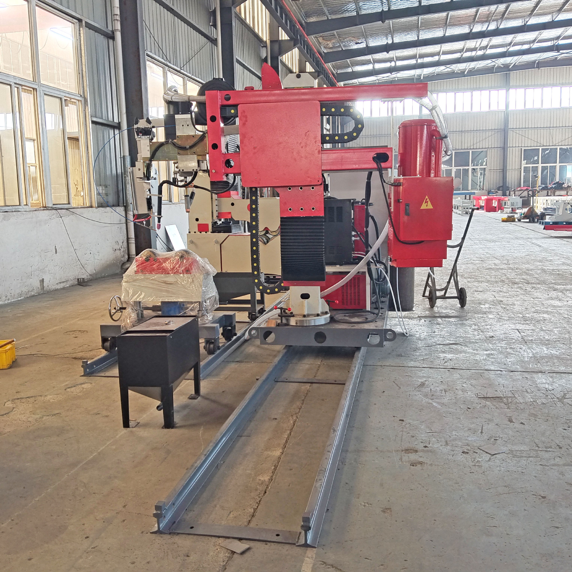 Cantilever type pipe automatic welding machine, roller drive compression, standard equipped with Aotai welding power supply details Picture