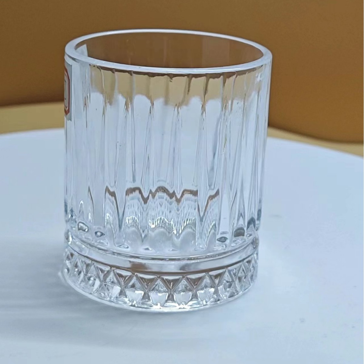 New Hongli whisky 100ML wine glass, white spirit glass, striped glass, crystal white wine glass, KTV, bar, restaurant, home use full figure
