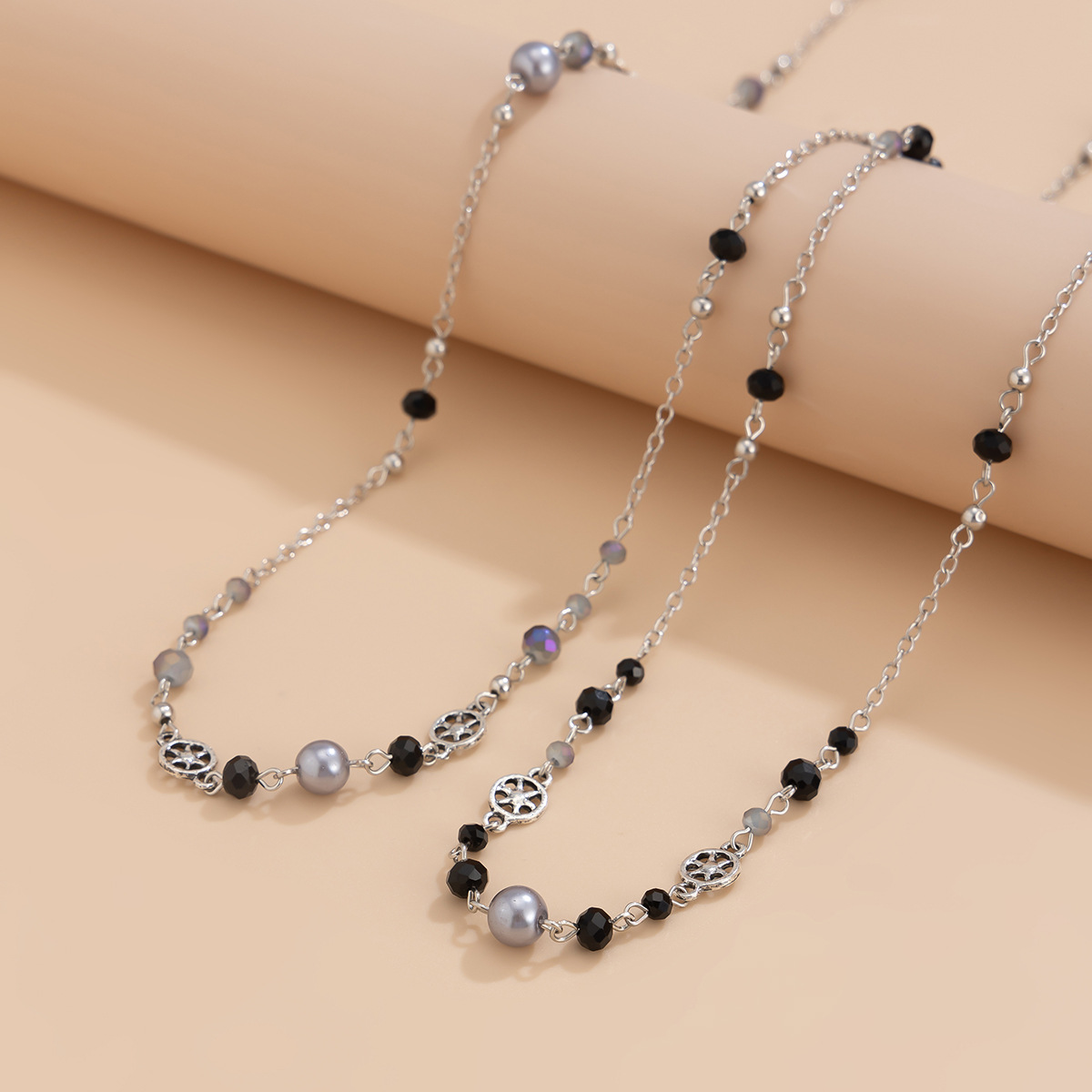 European and American cross-border jewelry, InS-style pearl beaded long necklace, design sense, multi-layer alloy collarbone chain set Application Scenario