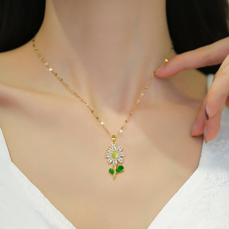 【 Titanium Steel 】 Green Leaf Flower Necklace Earrings Set, Light Luxury, slightly inlaid, personalized and elegant Banquet earrings and Necklaces combination details Picture
