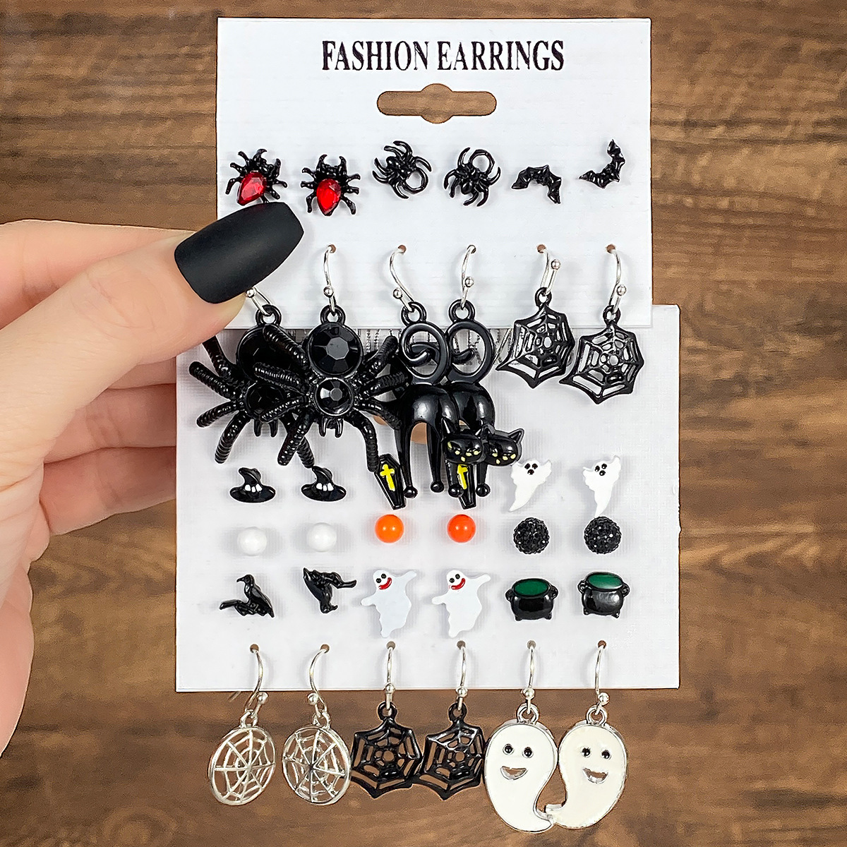 Cross-border Halloween horror and funny earrings: Alloy studded with diamonds, skull, pumpkin, cat, spider web ghost earrings full figure