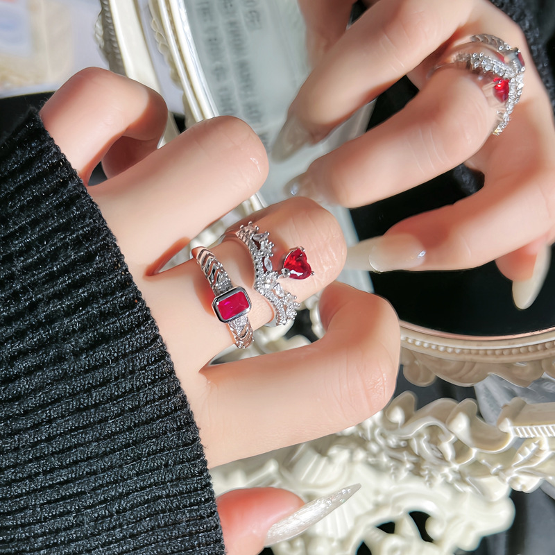 Fashionable, light luxury, and elegant red corundum square diamond ring, a simple, niche, and versatile heart-shaped crown ring trend for women details Picture