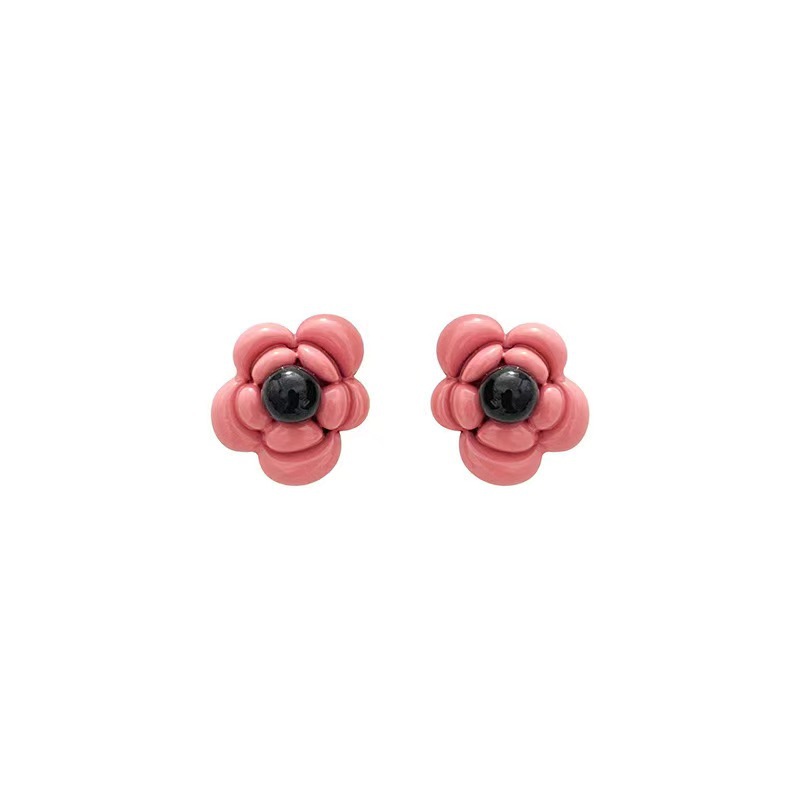 2025 New French pink camellia earrings for women, light luxury, niche, versatile and elegant flower stud earrings wholesale Item Picture