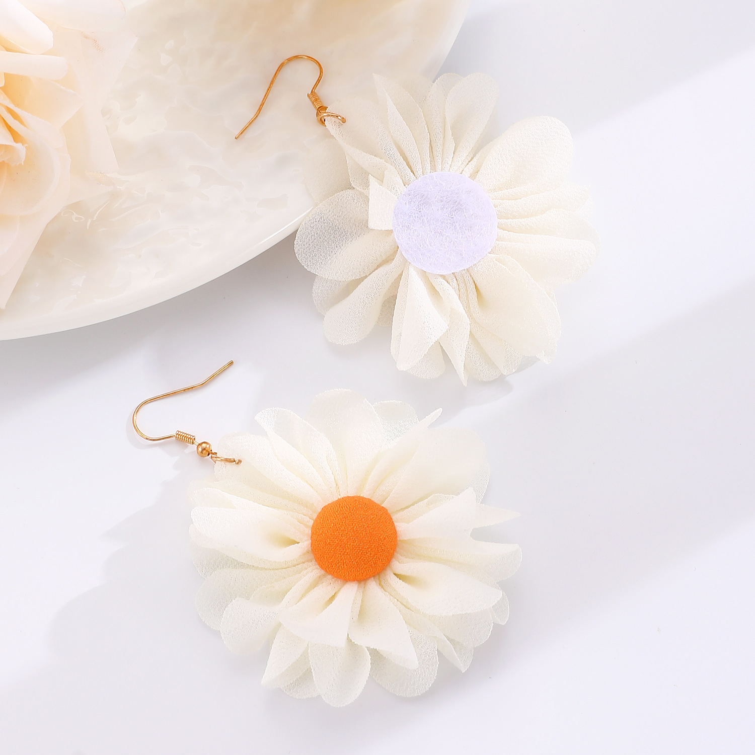 Cross-border TEMU Bohemian-style frellia textile earrings, women's beach and seaside matching earrings, fresh and cute Application Scenario