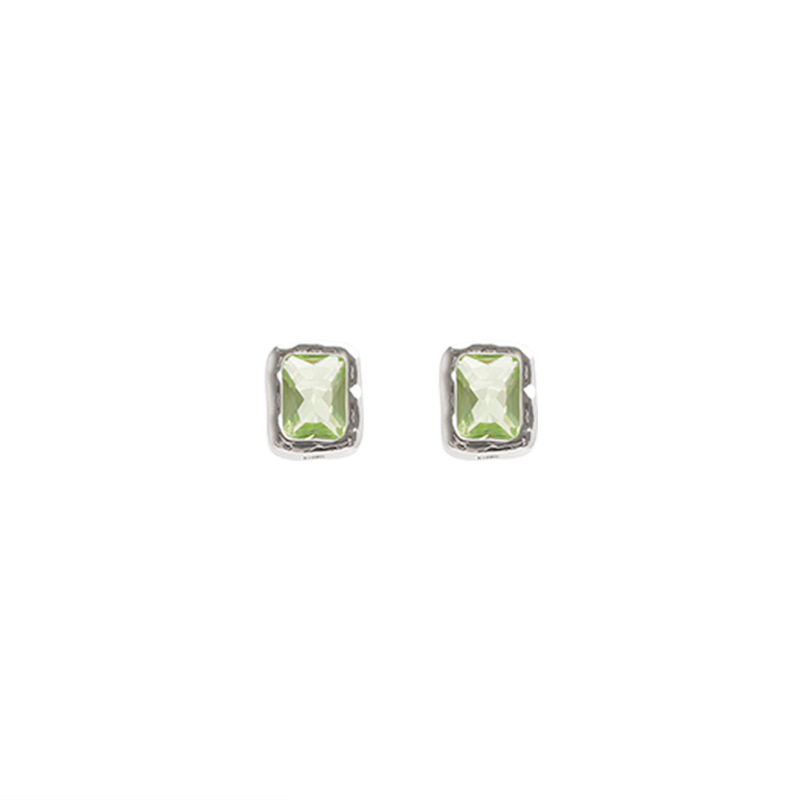 Super elegant! Green zircon square stud earrings exude a high-end feminine charm. Simple and versatile earrings are a new trend in 2025 Item Picture