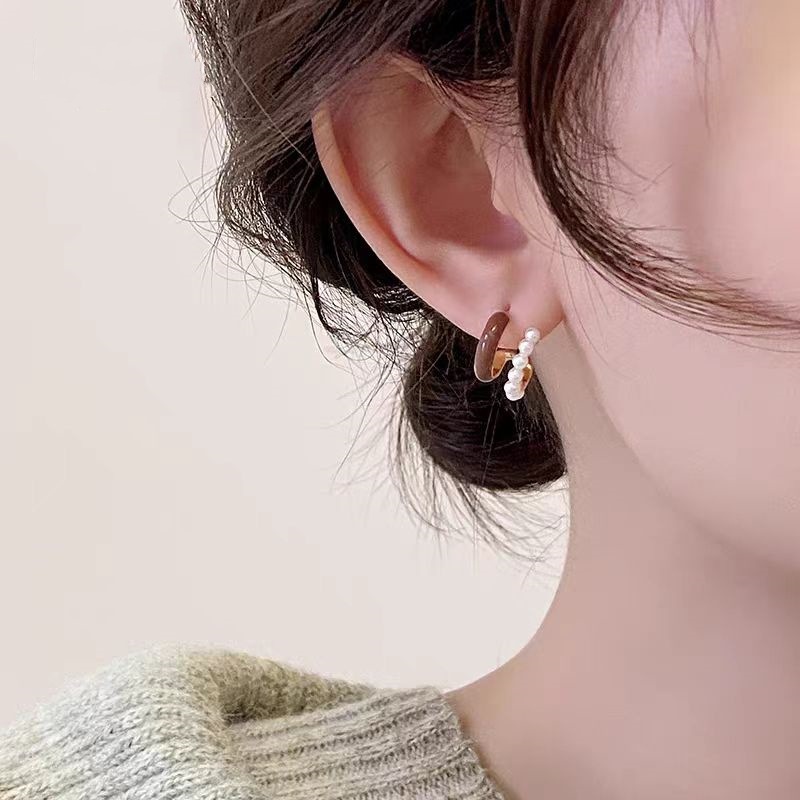 Ultra-exquisite pearl stud earrings, unique feminine charm earrings, C-shaped ear rings, high-end earrings, red earrings and accessories ~ Specification drawing