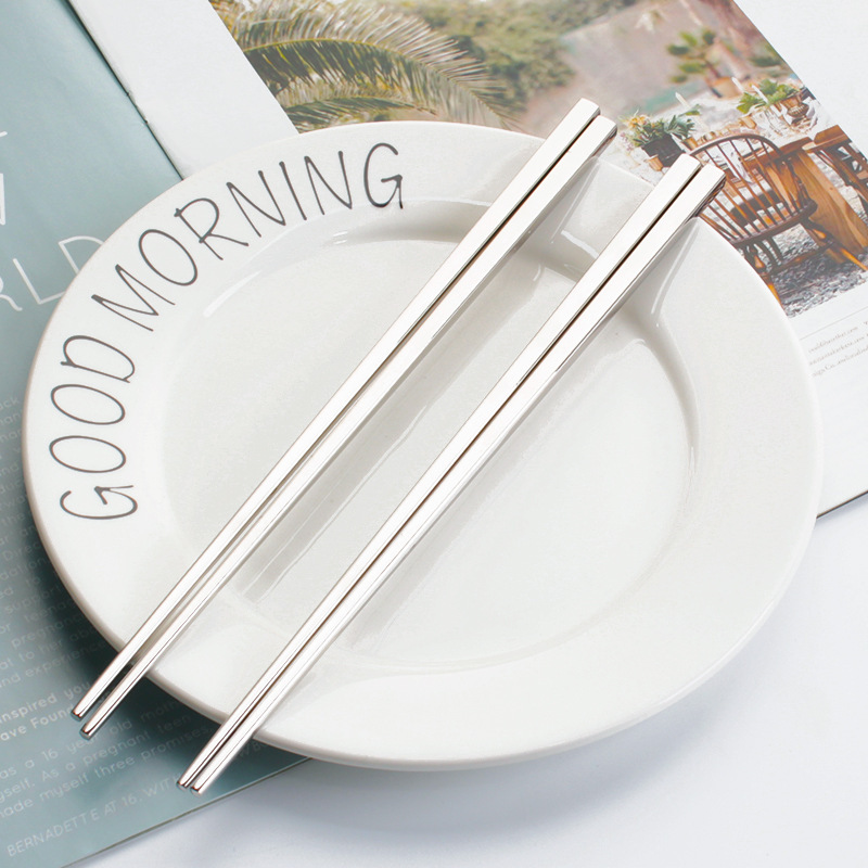 304 stainless steel chopsticks, thickened and weighted, imitation solid square chopsticks, six-ring long chopsticks for adults and children, anti-slip, engraved with logo Application Scenario