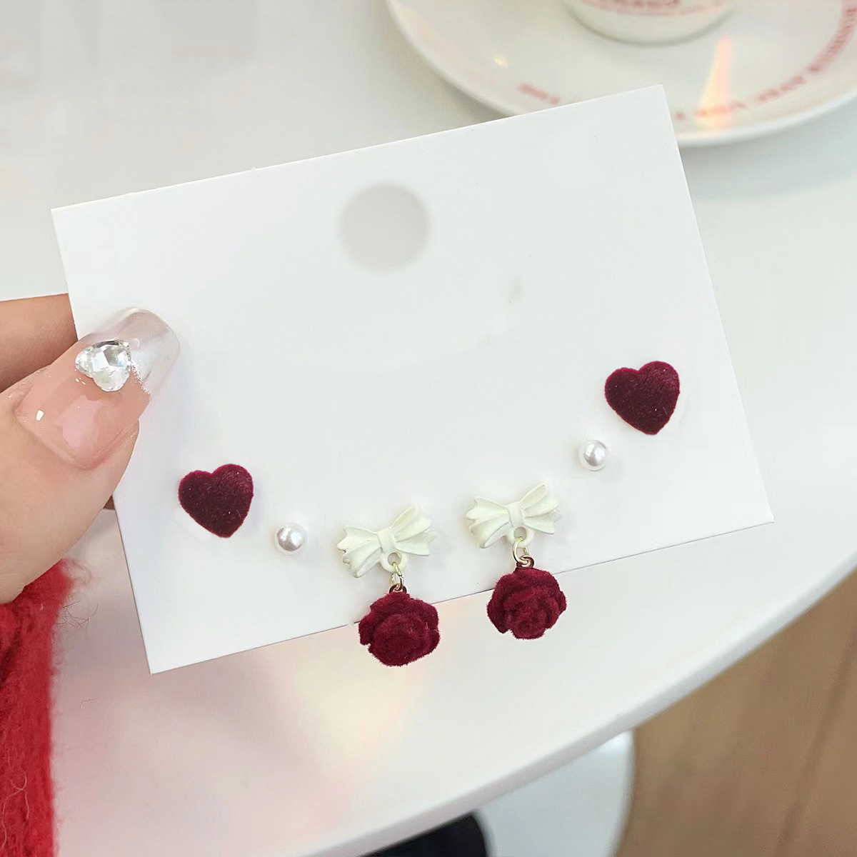 Red velvet set with bow stud earrings for autumn and winter, featuring a retro feminine charm, exquisite and festive, and a unique design sense Application Scenario