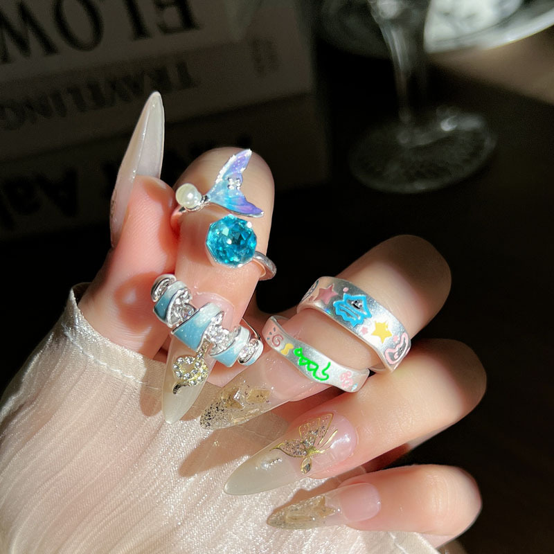 Cute and sweet girl style dopamine graffiti star best friend ring girl color-blocked fishtail personalized design ring full figure