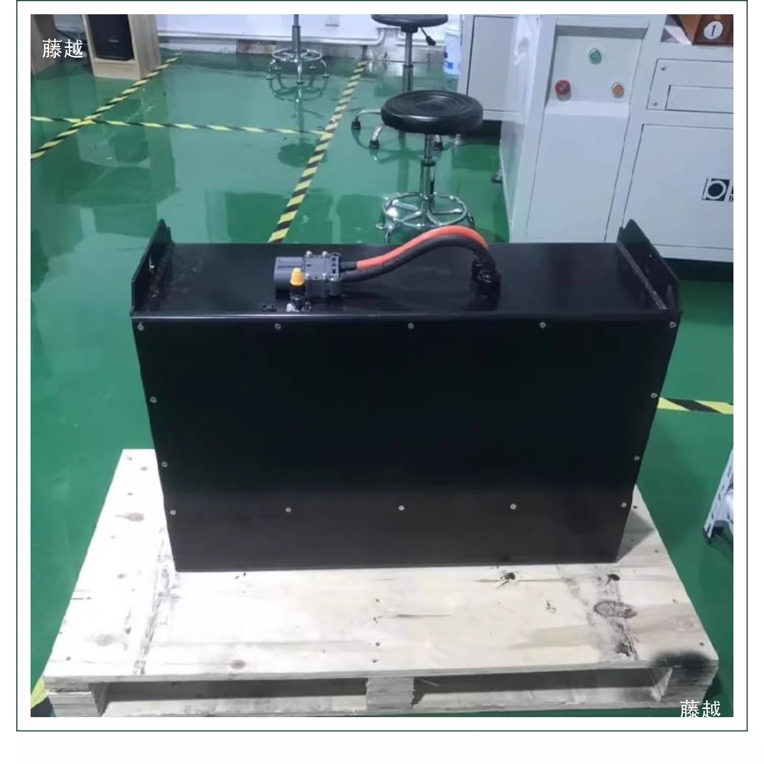 AGV logistics robot charging pile, AGV online automatic charger, silicon rectifier charger, charger details Picture
