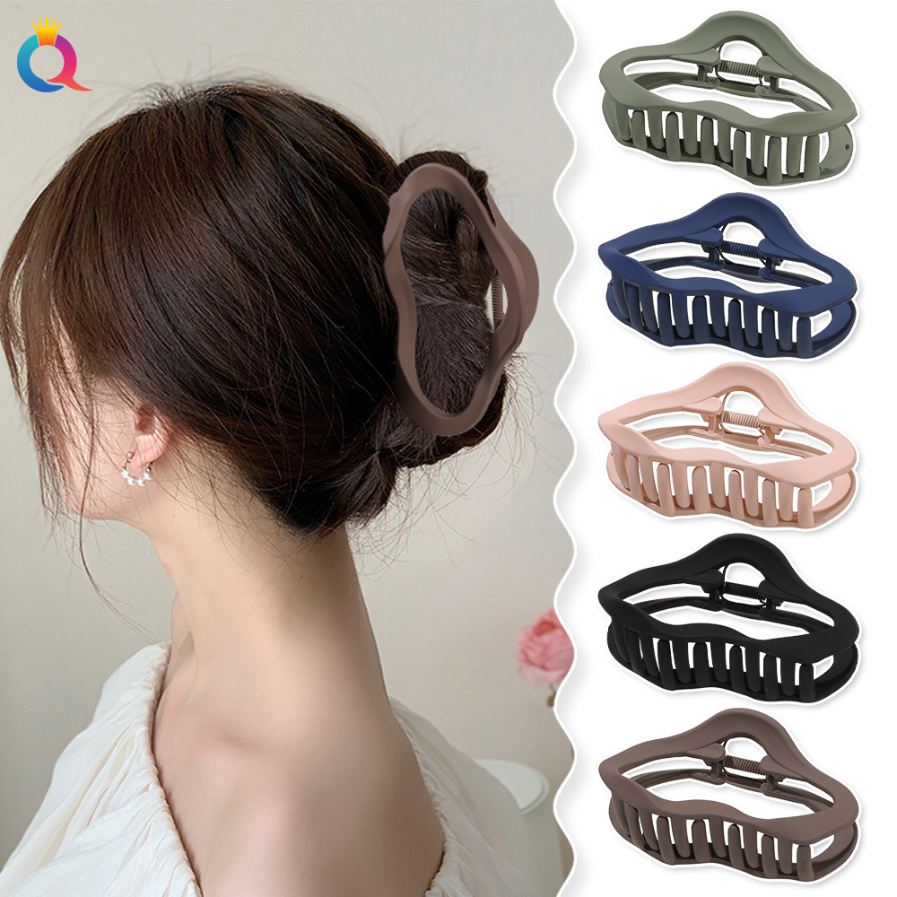 Qiyue Cross-border ins hollowed-out hair clips, large shark clips, high-end hair clips, children's hair accessories wholesale details Picture