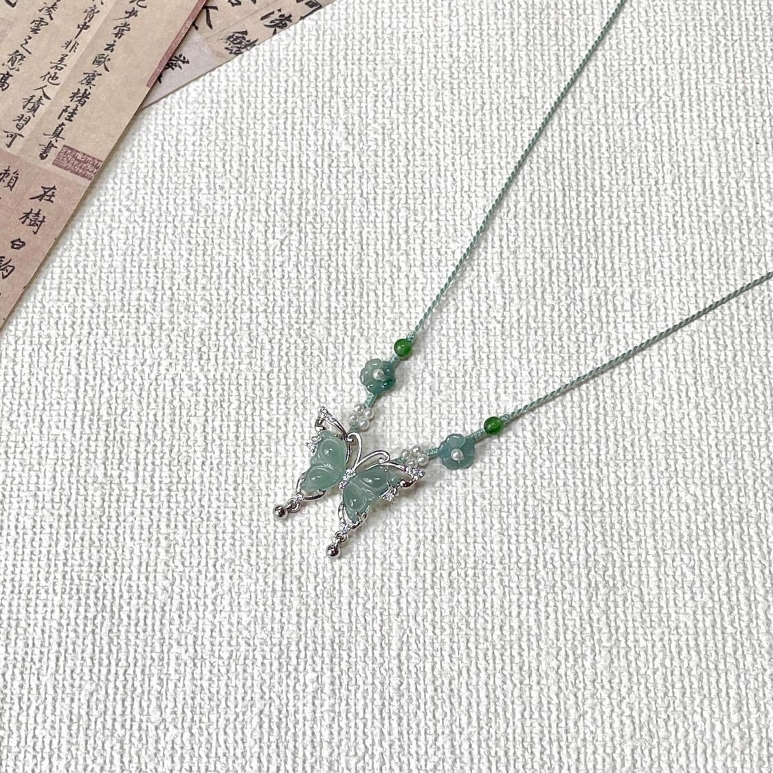 "Spring in Full Swing" Little Butterfly Necklace, a light luxury and niche summer accessory for women, 2024 new style, hand-woven rope details Picture