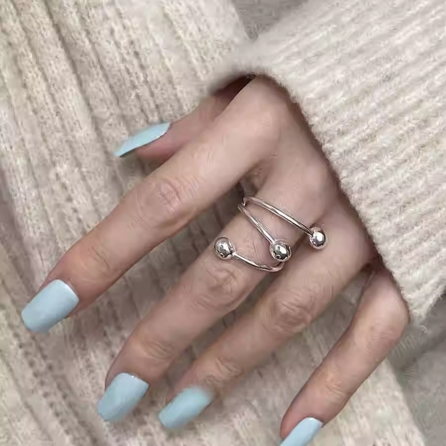 Korean 925 sterling silver minimalist staggered round bead ring for women's ins fashion, individuality, niche and high-end style laid-back ring details Picture