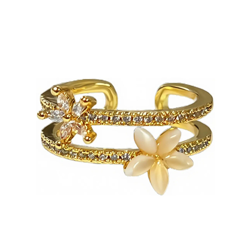 The sweet and light luxury enamel butterfly opening ring with a girlish charm, a niche and cold style for women, is fashionable and versatile. It's a trend of best friend rings Item Picture