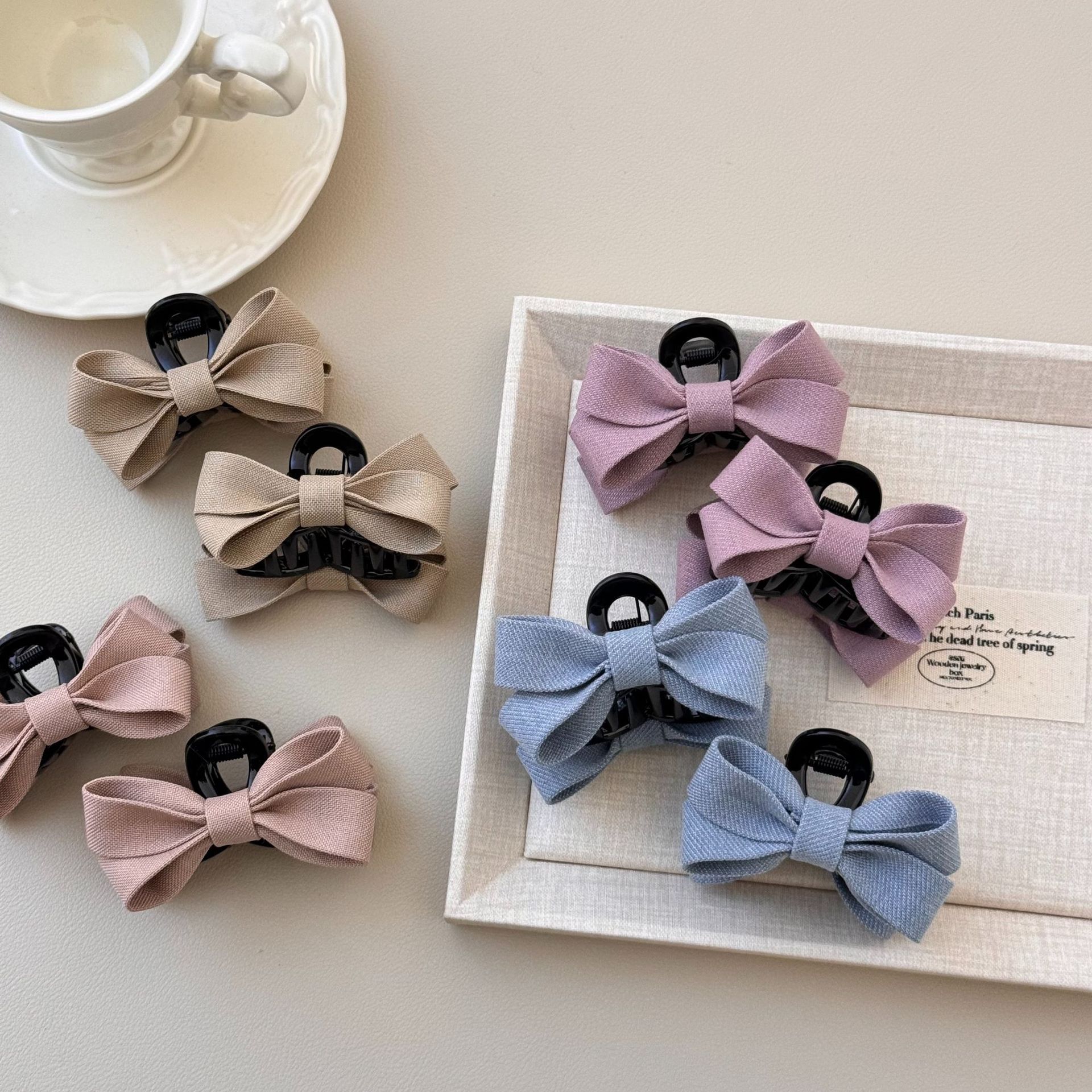 Retro blue denim bow, princess head, small scratch-off clip, high-end bangs, broken hair clip, cute and sweet hair accessory for girls full figure