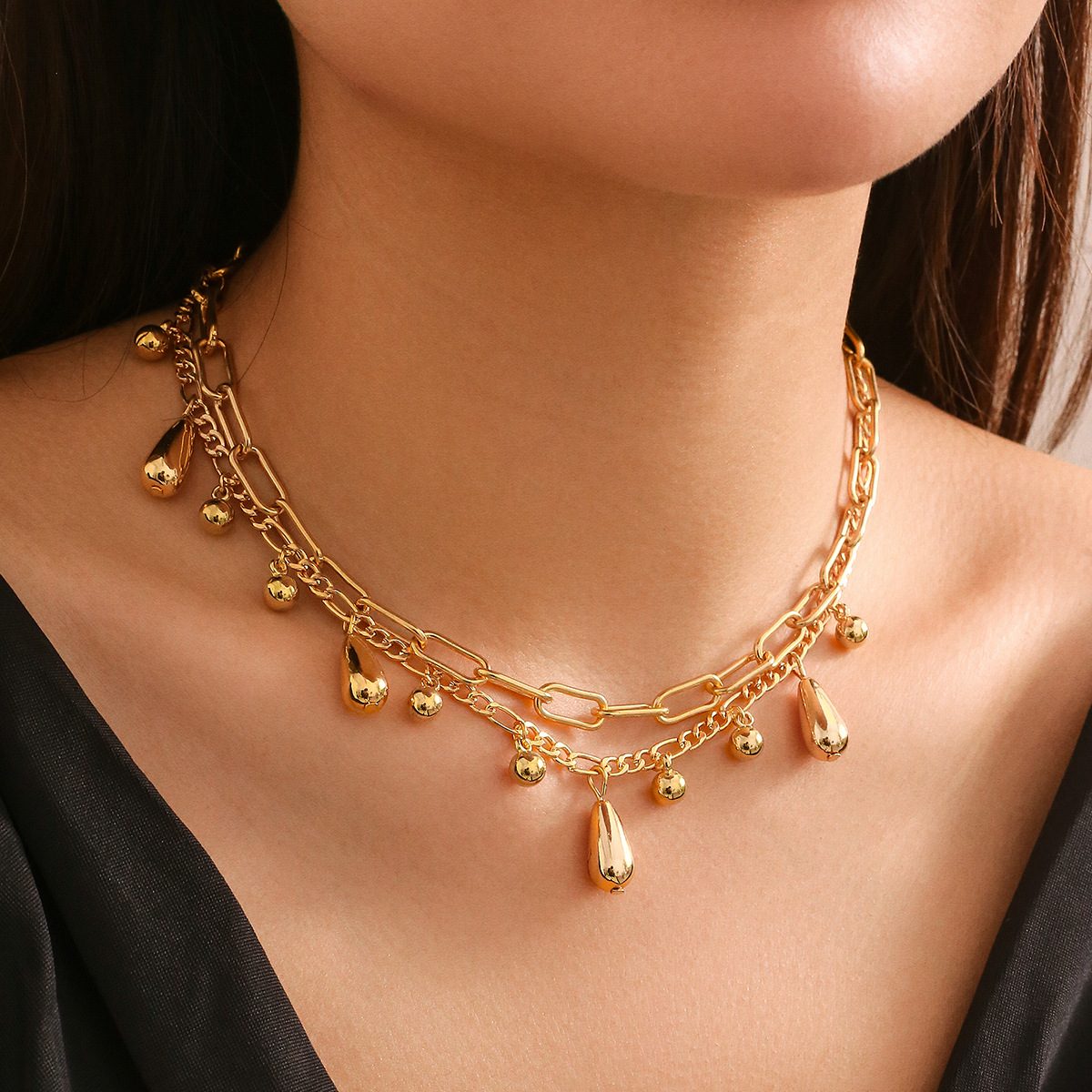 European and American cross-border hip-hop teardrop-shaped smooth comma pendant necklace, unique and simple metal chain necklace choker details Picture