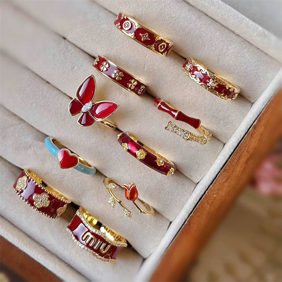 New Year's Ankela red drip glaze rose flower ring for women, exquisite, light luxury and high-end four-leaf clover open ring Application Scenario