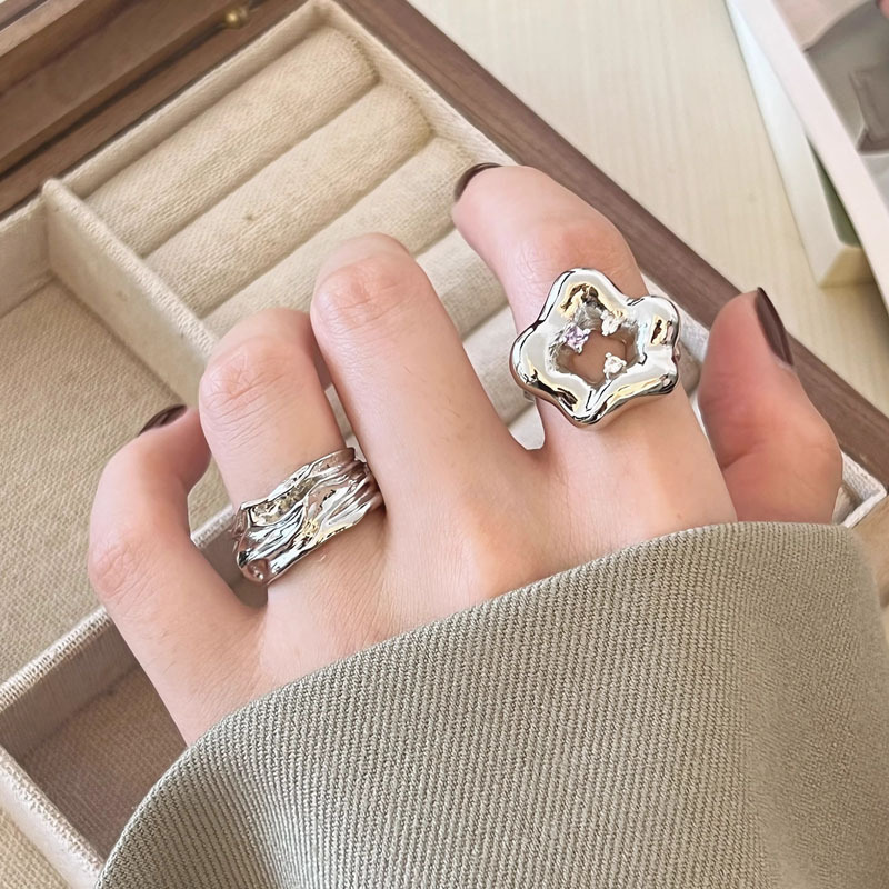 Exaggerated and unique sweet and cool style flower opening ring, women's niche design sense, ins cold style fashionable and versatile ring details Picture