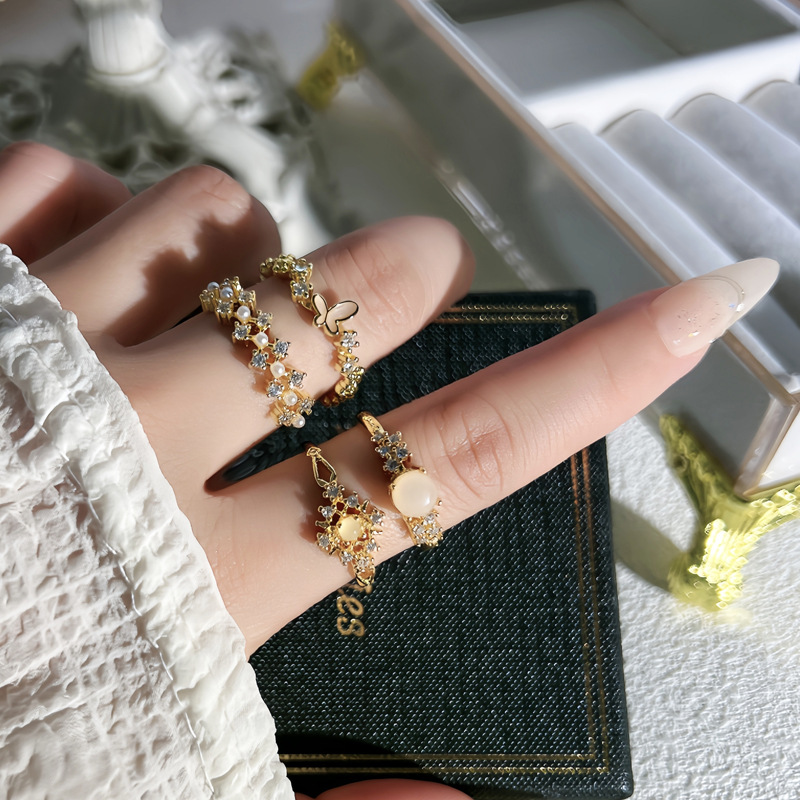 Korean-style niche design micro-inlaid hollowed-out butterfly elegant open ring for women on Instagram, cold style, sweet and cool personality ring Specification drawing