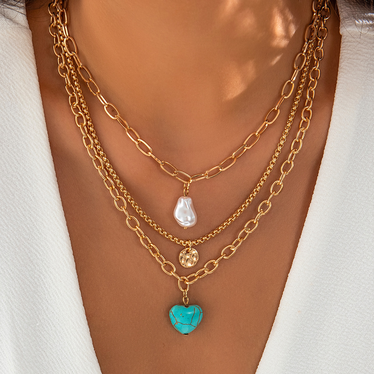 European and American cross-border jewelry, ethnic Baroque style imitation pearl necklace, women's retro and versatile turquoise heart-shaped necklace full figure
