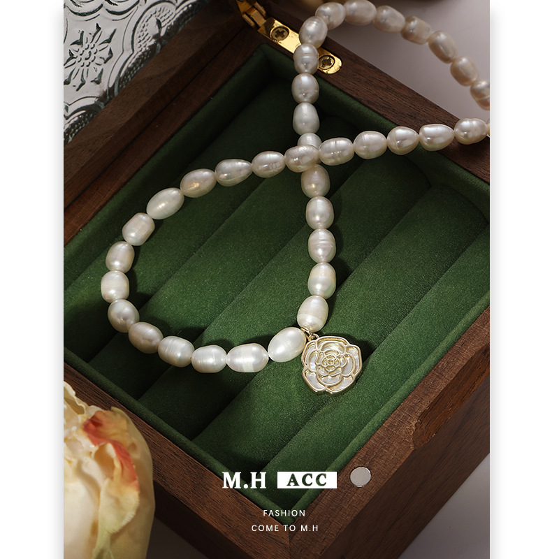 Natural pearl flower necklace, French light luxury cross-border women's sweater chain wholesale, high-end gift, trendy necklace, exquisite Specification drawing