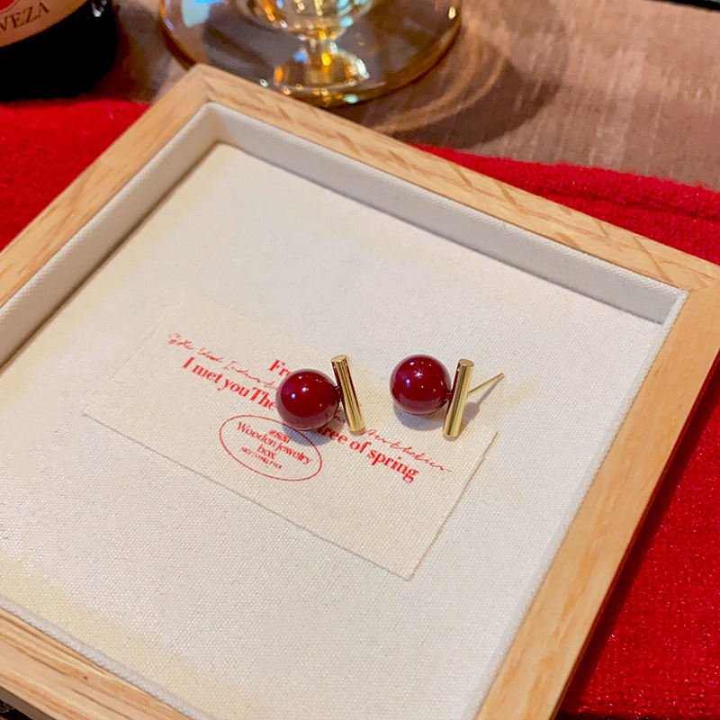 Ankela red bead earrings for women, light luxury, fashionable, retro stud earrings, high-end feel, 925 silver needle earrings wholesale Specification drawing