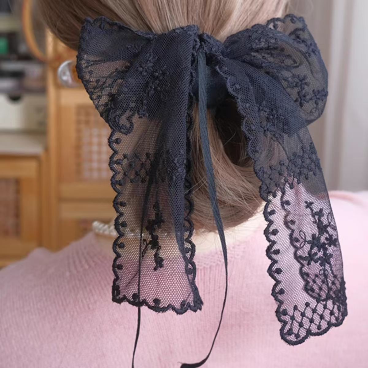 A new semi-tied hair tie accessory with super fairy lace, bow and ribbon, and a sweet and elegant style for young girls details Picture