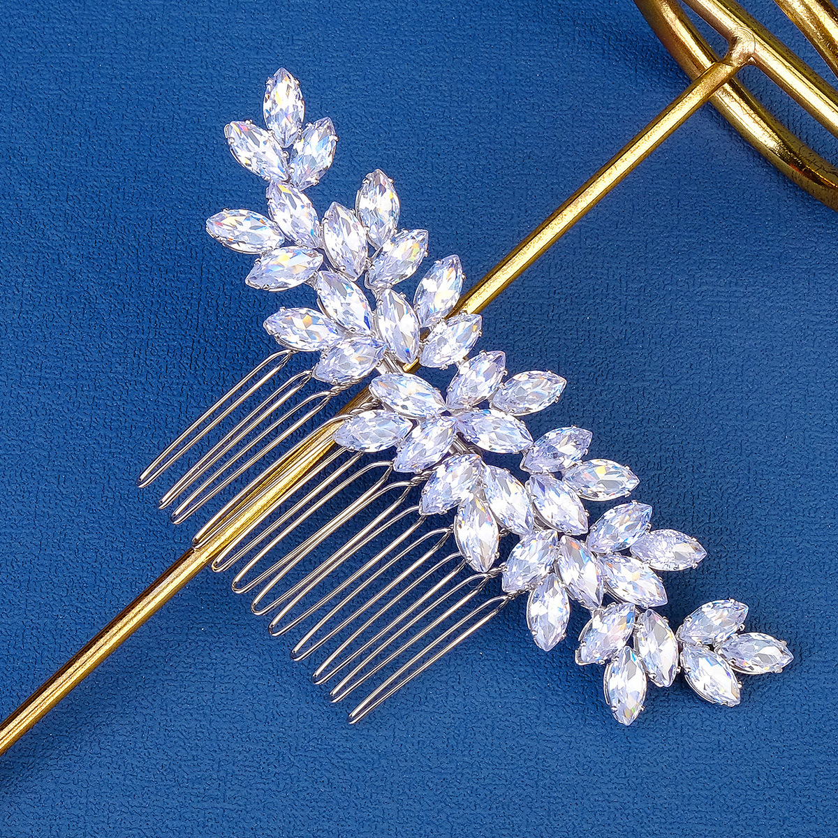 European and American daily versatile hair accessories, light luxury full diamond, children's stage performance loose hair combs, bride's updo hair combs, zircon hair combs details Picture