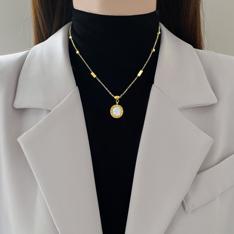 【 All-titanium Steel 】 Shell Roman minimalist style furnace, real gold necklace, female Instagram influencer collarbone chain accessory details Picture