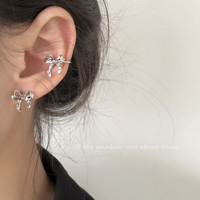 Silver bow three-piece set of earrings, a cool and fashionable style for women, versatile stud earrings, a new type of earrings from 2025 Specification drawing