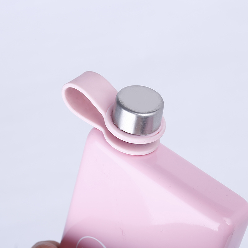 Wholesale of 2019 new portable beer bottles, portable water bottles, insulated liquor and beer barrels, and outdoor wine accessories from manufacturers Item Picture