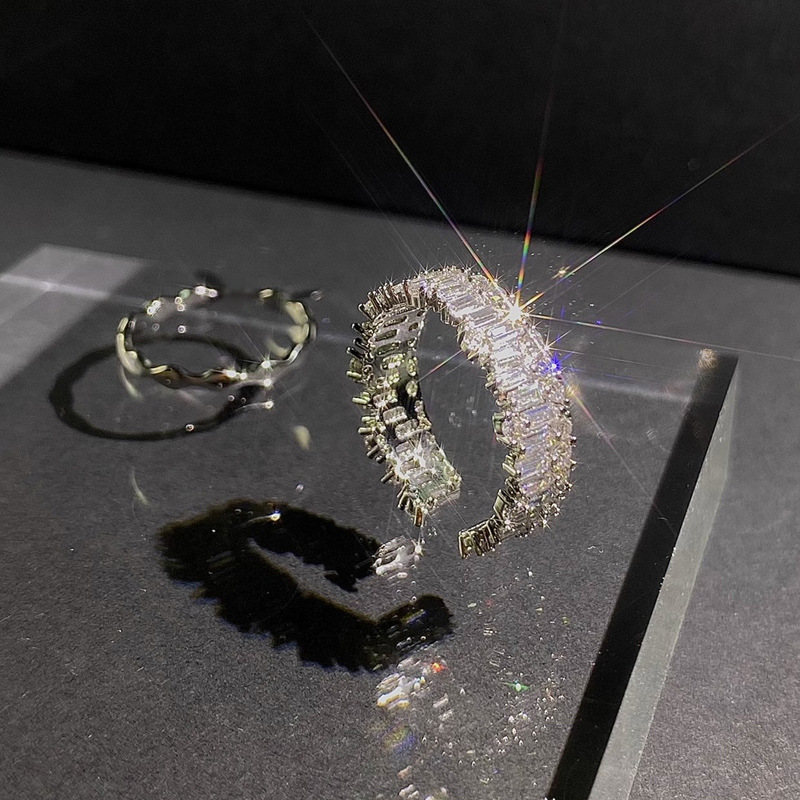 French light luxury, niche design, unique open ring for women, full diamond zircon, cold and elegant style, simple and fashionable ring Specification drawing