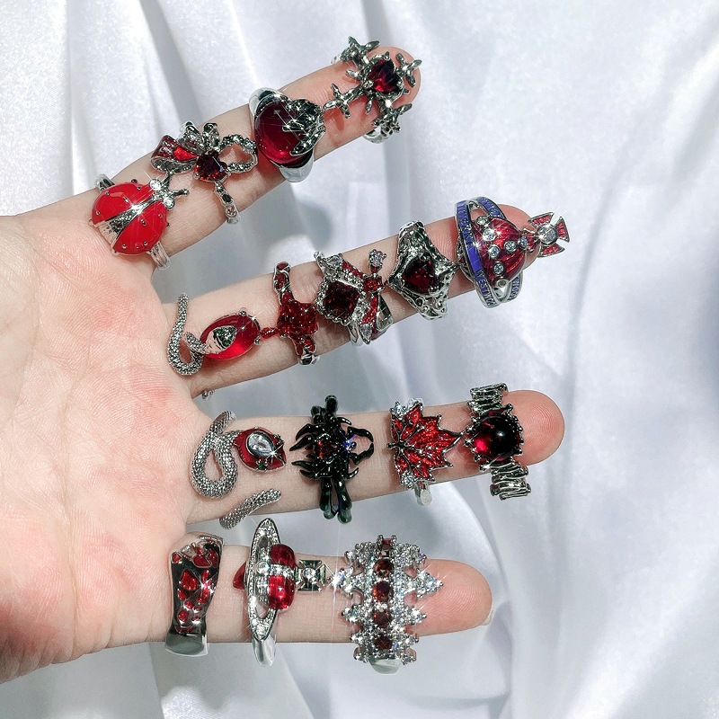 New red enamel sweet and cool punk ins cold style, fashionable and niche design, exquisite and high-end personality ring Specification drawing
