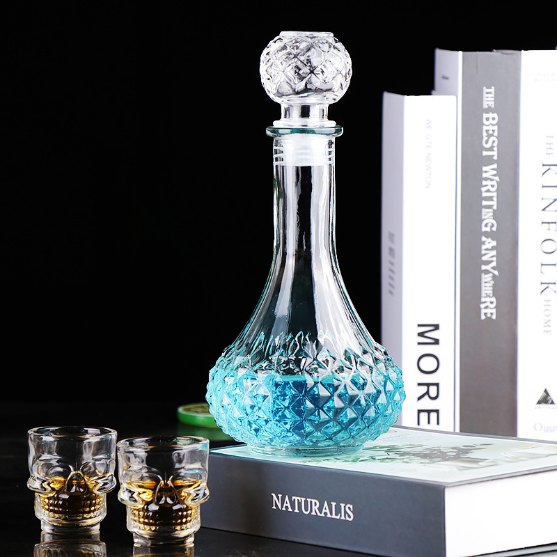 Wholesale of 50ml skull glass wine glasses, 500ml medium long-neck European-style glass wine and red wine empty bottle sets from the manufacturer Application Scenario