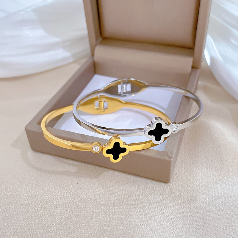 【 All-titanium Steel 】 European and American INS style lucky titanium steel bracelet, minimalist cross-border retro fashionable stainless steel jewelry details Picture