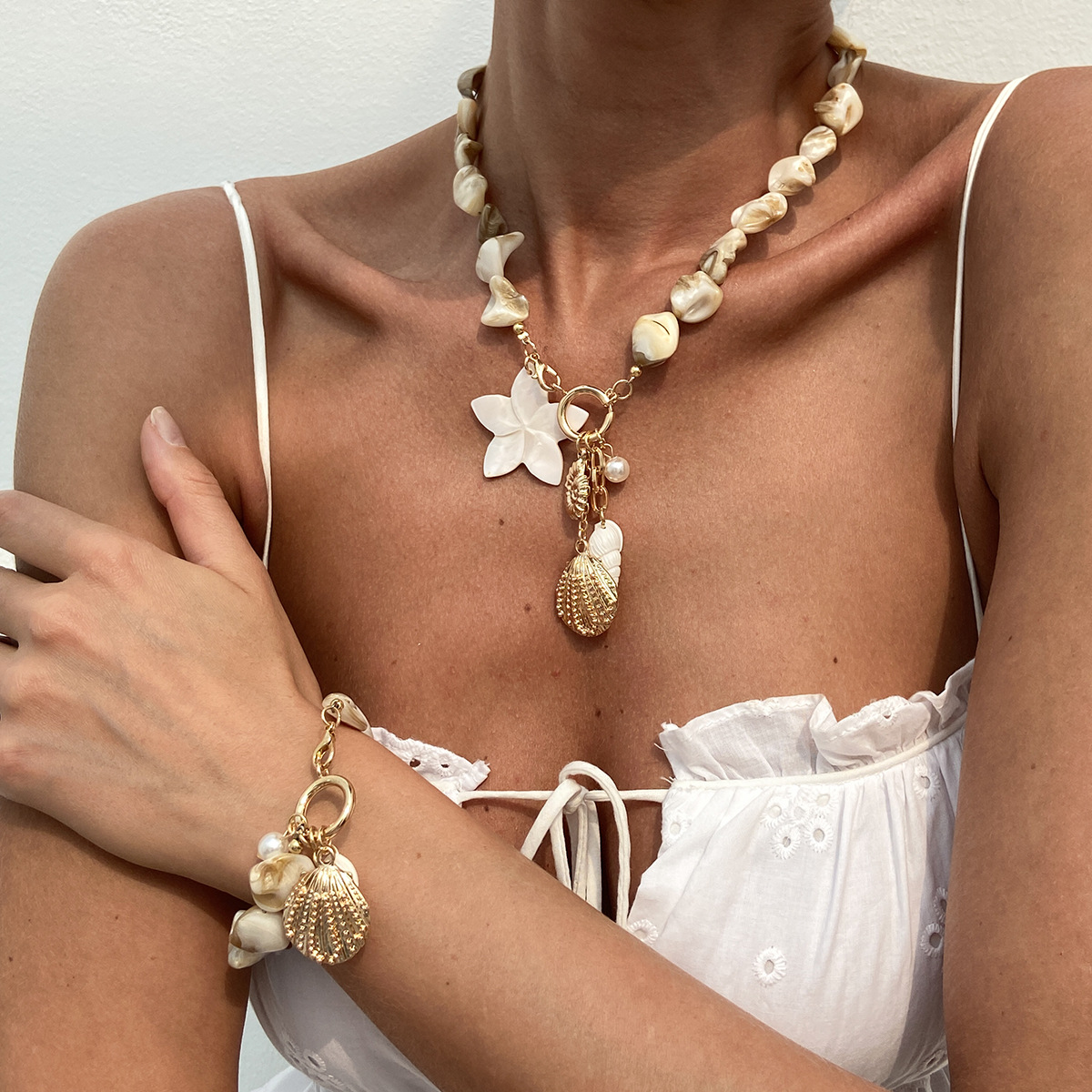 European and American cross-border jewelry, vacation conch and starfish alloy pendant necklace, casual beach shell collarbone chain set full figure