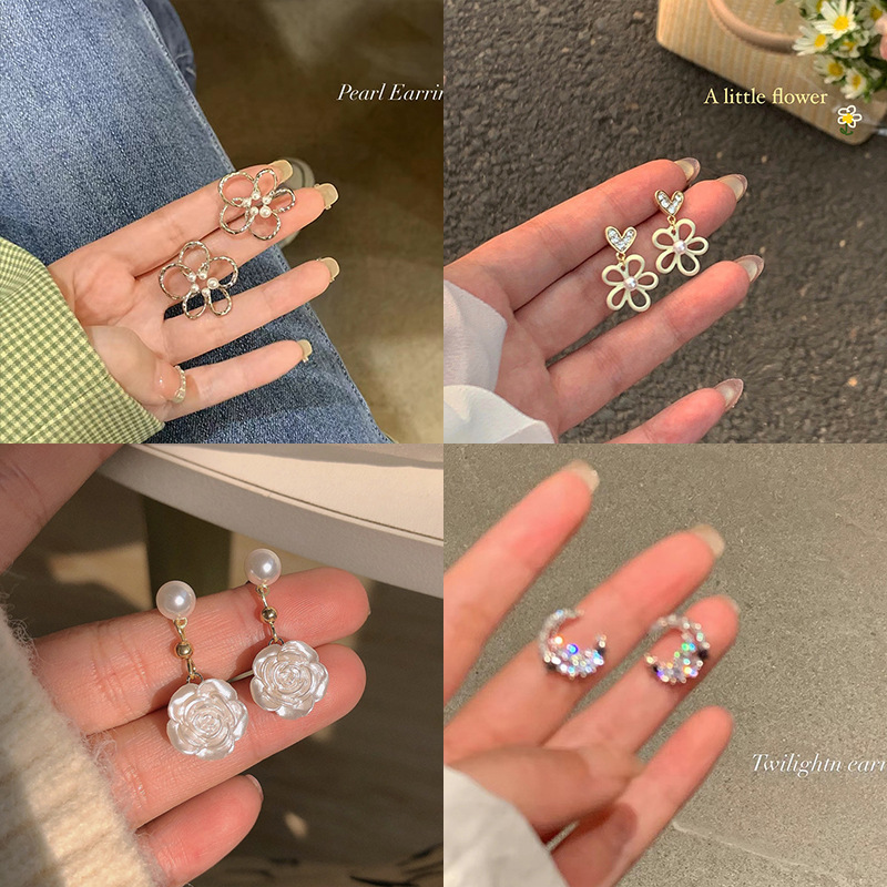 Bow flower earrings, 2025 new trendy and niche design sense, high-end light luxury earrings, women's stud earrings, simple and elegant for women details Picture