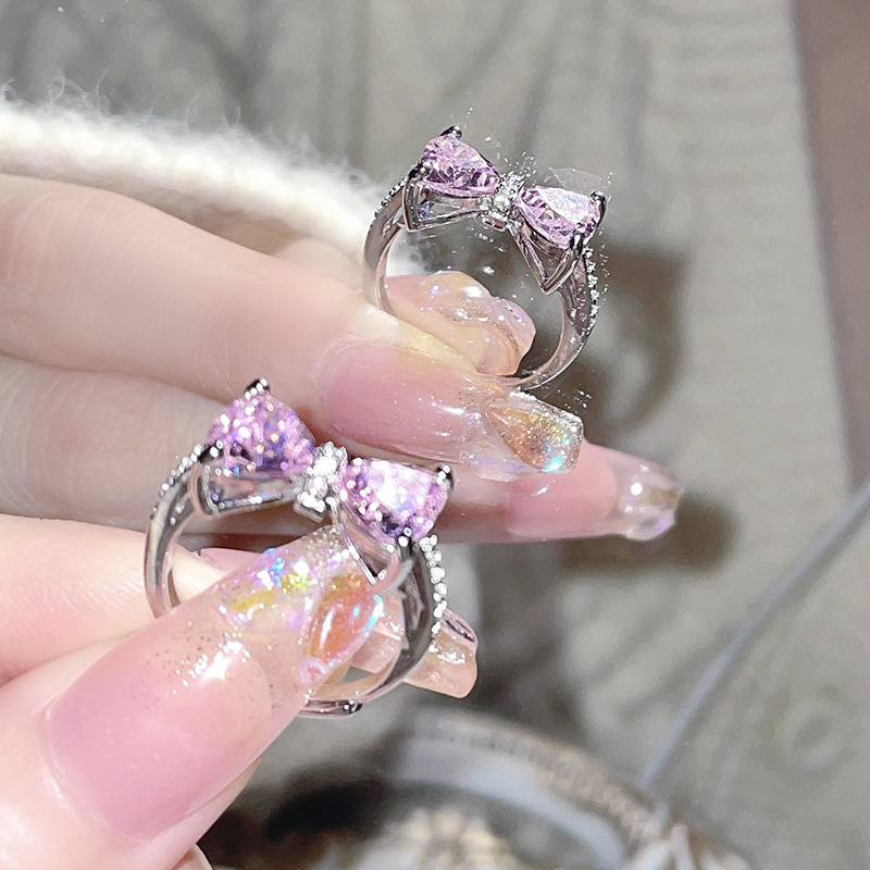 A niche and high-end style with an open index finger, a pink bow, delicate and slightly inlaid sweet girl ring, a French simple ring Specification drawing