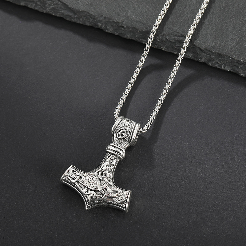 Wholesale of 2024 Amazon Nordic Retro Viking Mythology Thor Warhammer pendant fashion Men's Gothic style necklace Application Scenario