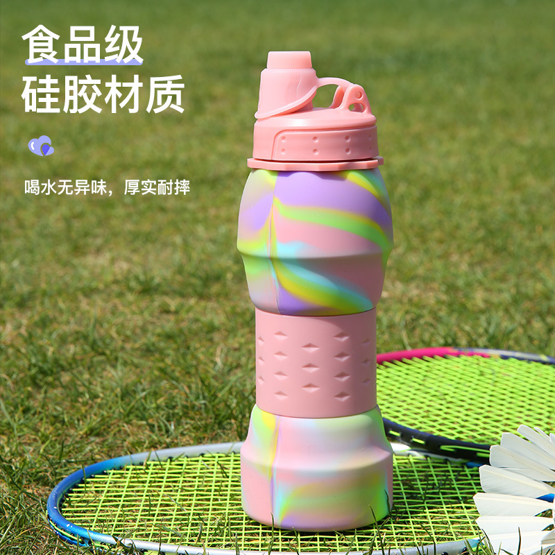 Outdoor food-grade silicone folding water cup, portable hand-held silicone bottle for travel, fitness and sports water bottle Application Scenario