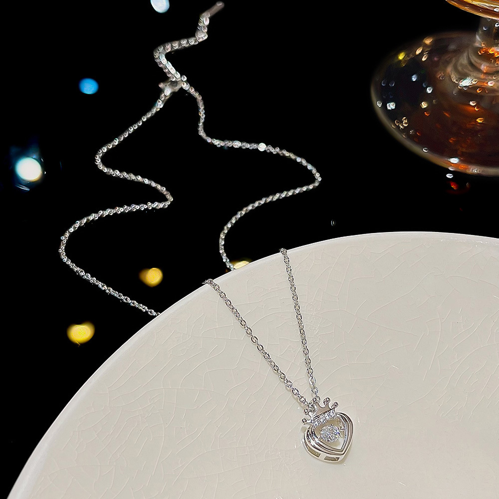 Fashionable commuting necklace, women's heart-shaped pendant, niche design, Instagram collarbone chain, Internet celebrity, simple and elegant, best-selling accessory Specification drawing