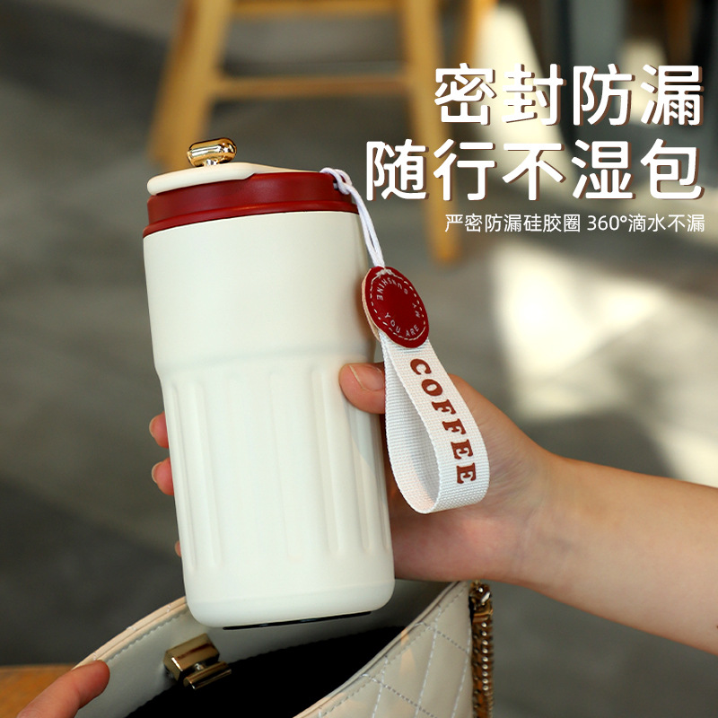 The new 316 stainless steel smart temperature-displaying coffee thermos cup is a high-quality, elegant and portable water cup for women in the office Application Scenario