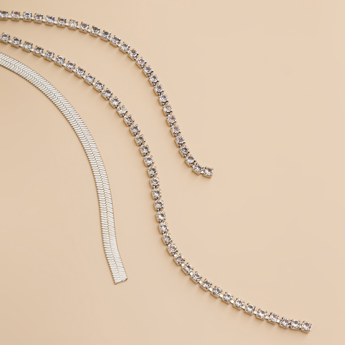 European and American cross-border jewelry, InS-style woven flat snake chain tassel necklace, cold style copper chain, geometric collarbone chain Specification drawing
