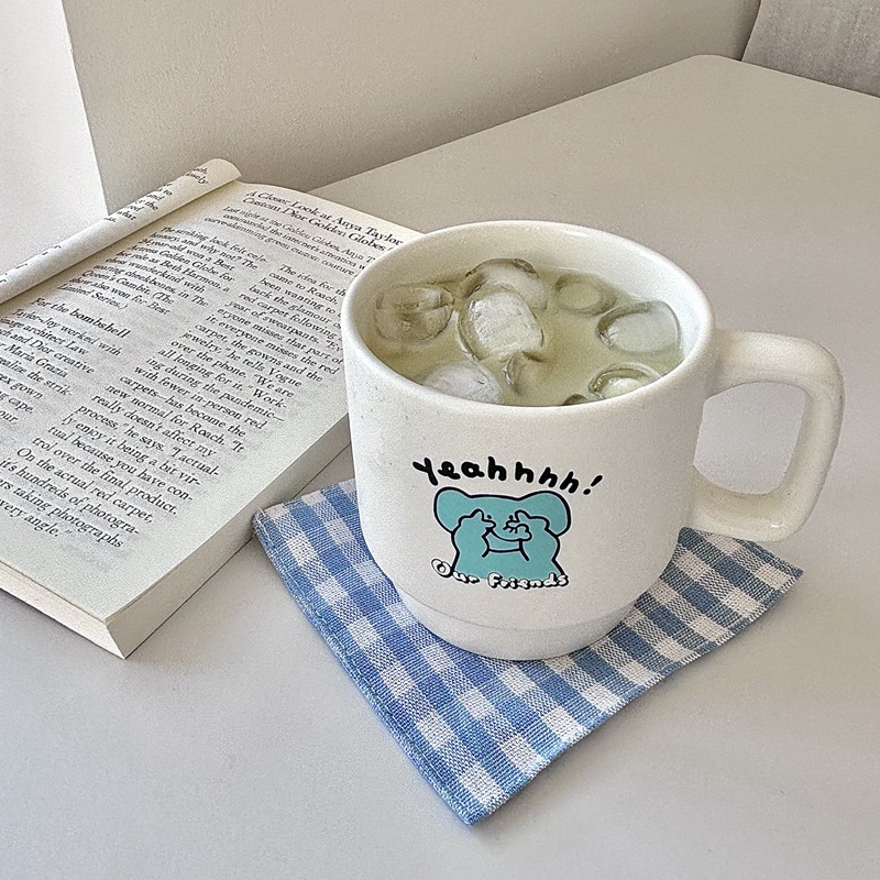 Self-made InS-style high-appearant-level cartoon simple ceramic cups, mugs, cartoon coffee cups, couple gifts, water cups Application Scenario