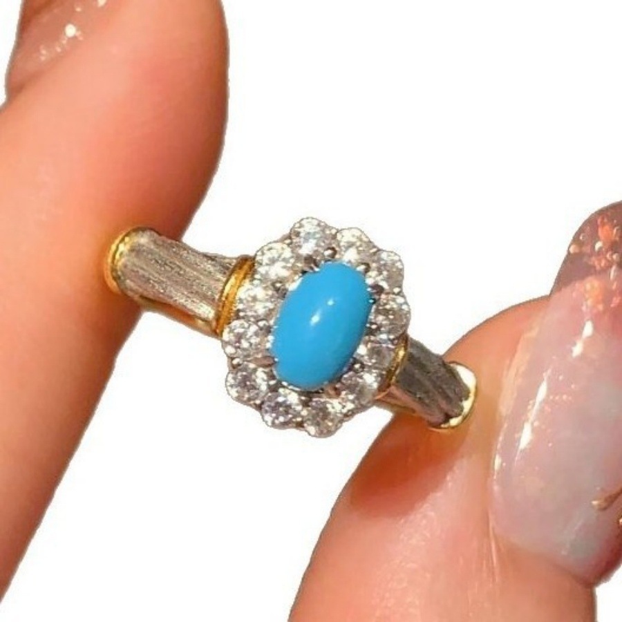 This light luxury mid-style gold zircon turquoise ring is fashionable, simple and elegant for women, with a unique and high-end feel. It's a versatile ring Item Picture