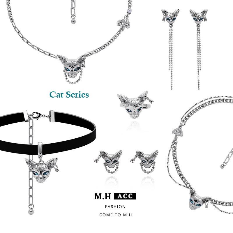 Original cat star cat necklace for women wholesale, niche design, high-end collarbone chain, hip-hop hot girl pendant accessory full figure