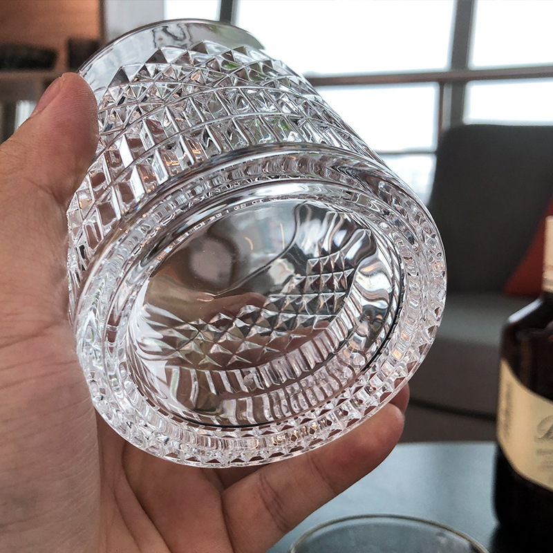 Wholesale of high-end transparent glass whisky wine glasses, brandy European-style wine glasses, glass cups and wine sets from manufacturers Application Scenario